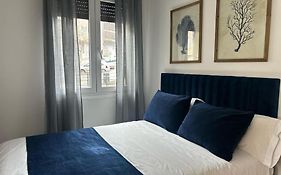 Piso Deluxe Con Balcon Cerca Del Casco Viejo